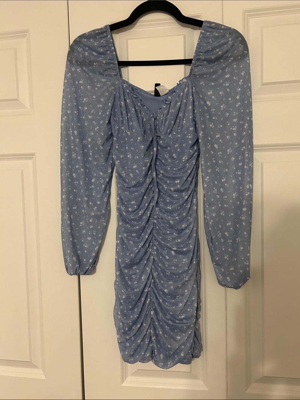 H&M Light Blue Floral Ruched Long Sleeve Mini Dress